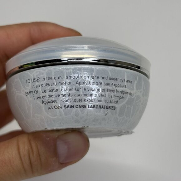 NOS Avon Anew Luminosity Ultra Advanced Skin Brightener - 1.0 oz Cream EXP 2012 - Picture 3 of 6